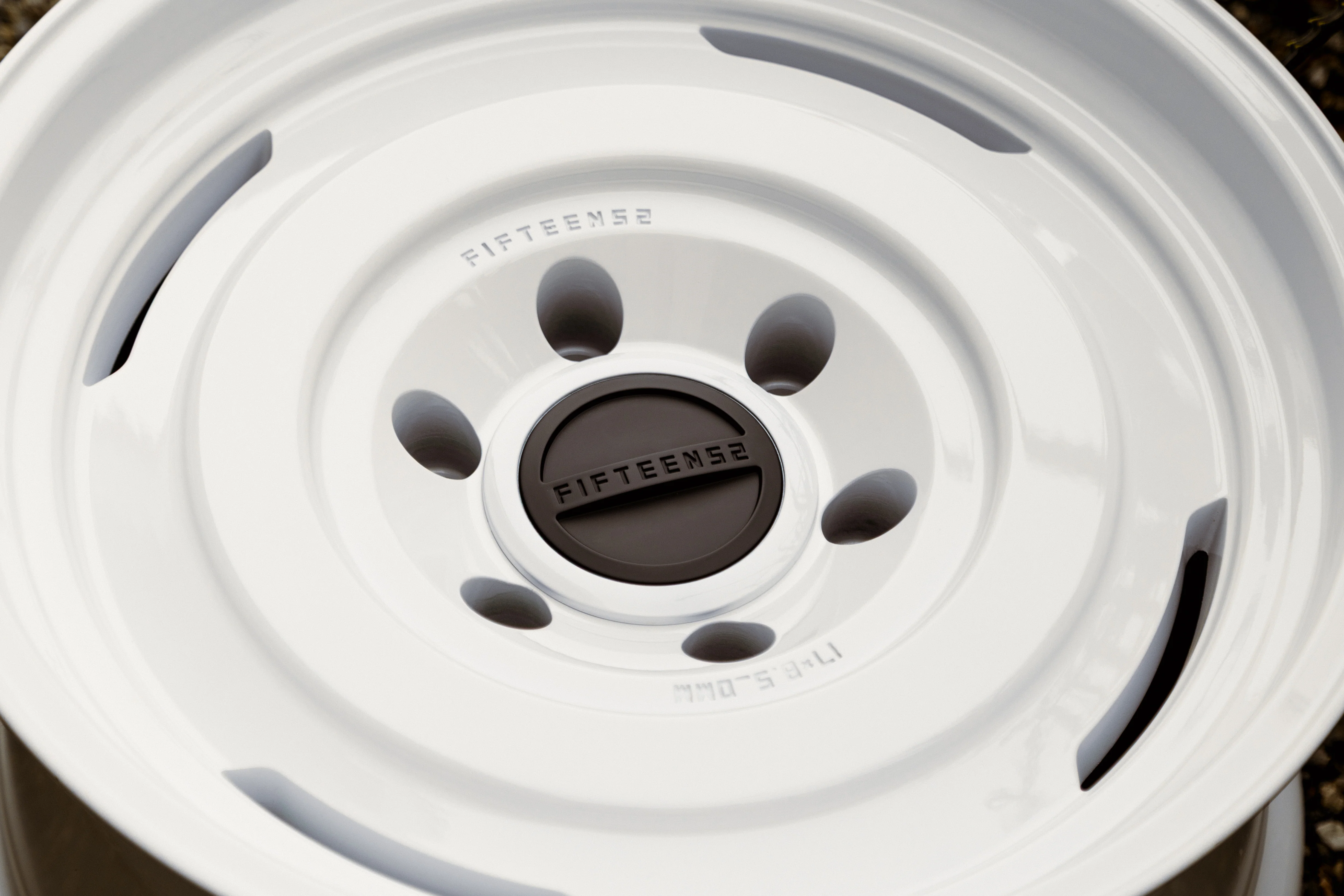 107mm Classic HD Cap _ White/Black - Image 3